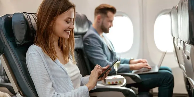 Benefits of Using Avianca’s In-Flight WiFi