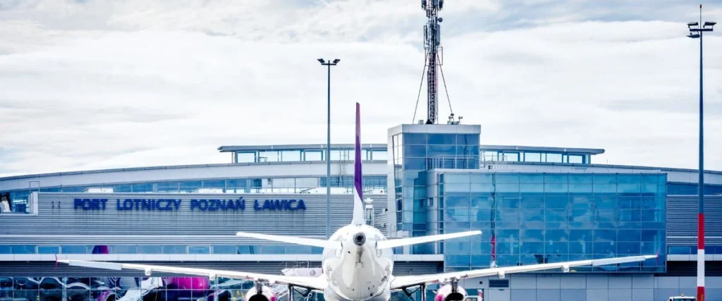 Ryanair POZ Terminal Poznan Airport