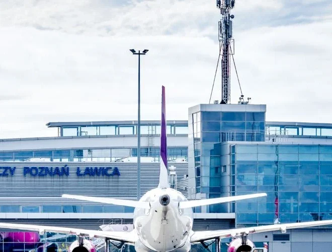 Ryanair POZ Terminal Poznan Airport